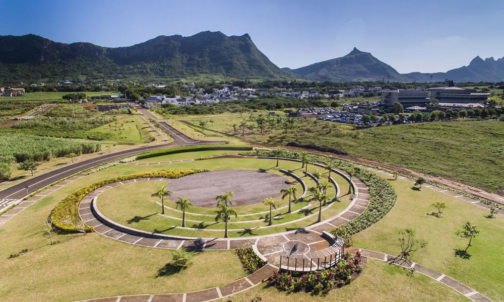 Blog amphitheatre telfair amphitheatre telfair, moka, pros and cons of retiring